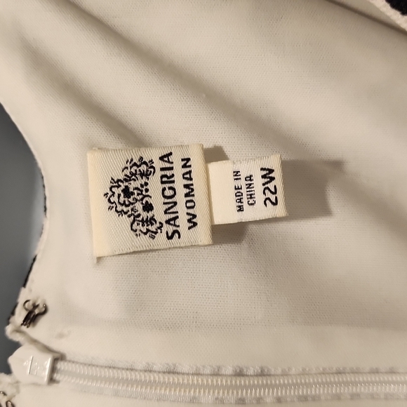 Sangria Woman Size 22 Elbow - Sleeve, Scoop Neck, Print Block, Sheath Dress - Picture 2 of 4